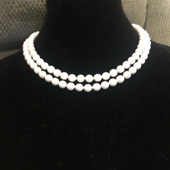 Rare Milk Glass Beads Classic Vintage jewellery knotted Necklace strand - Picture 4 of 14